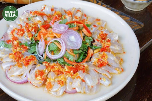 Gỏi cá mai là đồ ăn Nha Trang không thể không thử